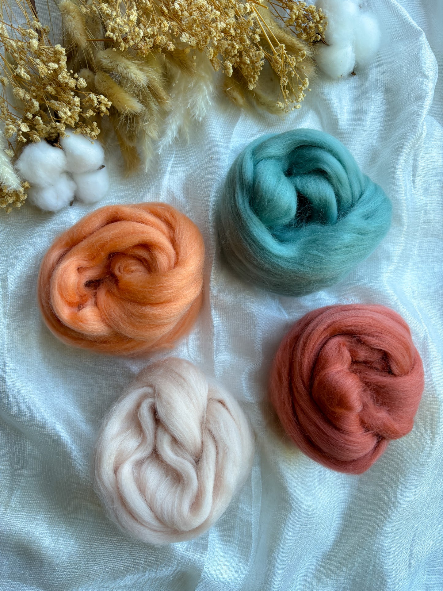 Wool Roving Bundle 16